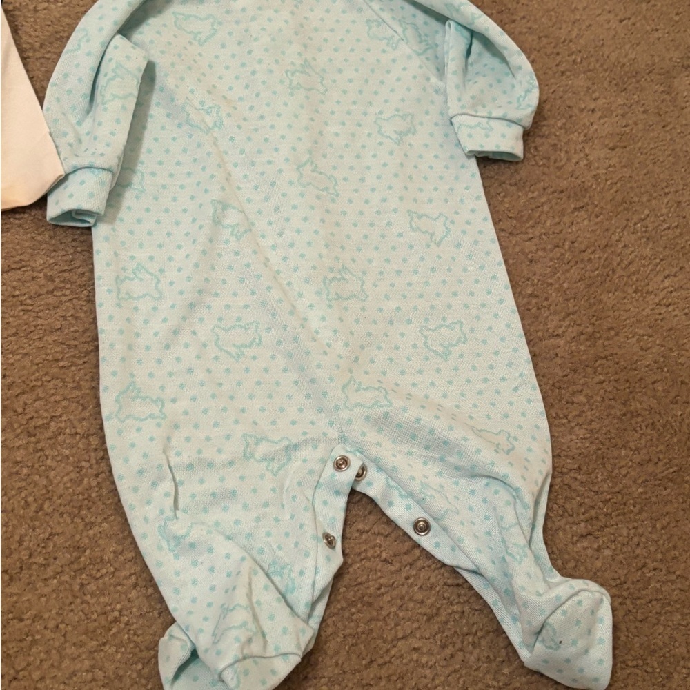Baby Clothing Set with Stripes and Plaid lot of 8 sizes ranging from 6-12 months - Picture 12 of 13
